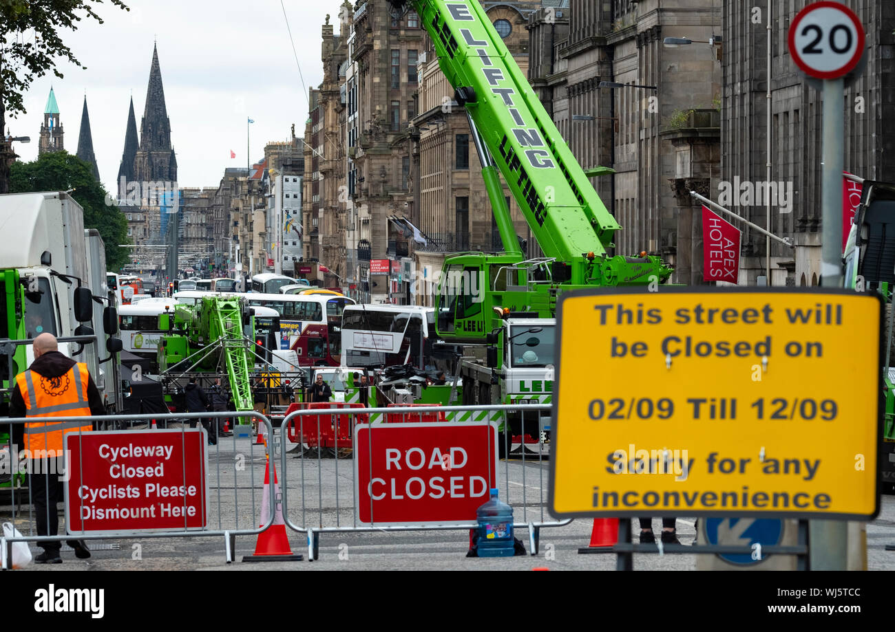 Edinburgh, Ecosse, Royaume-Uni. 3 Septembre, 2019. Fermetures de routes à Waterloo Place à Édimbourg avant le tournage de Fast and Furious nouveau film. Credit : Iain Masterton/Alamy Live News Banque D'Images