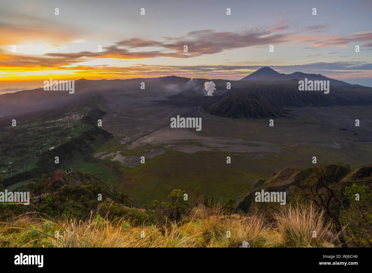 Le Mont Bromo est la meilleure destination pour voyager en parc national de Bromo Tengger Semeru Malang est de Java en Indonésie Banque D'Images
