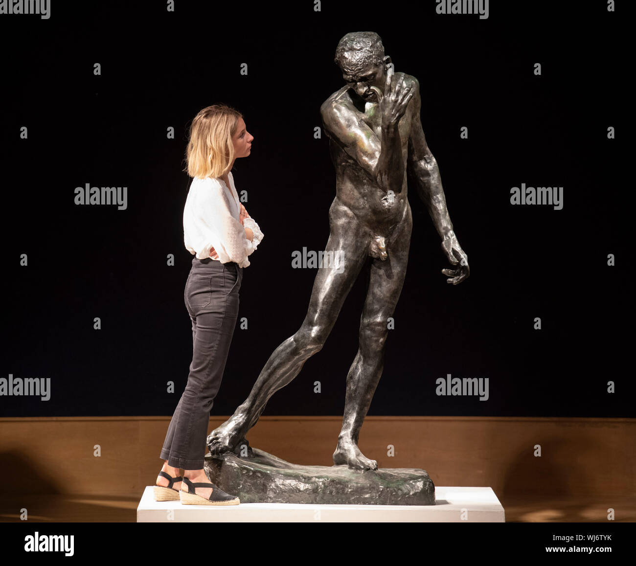 Bonhams, New Bond Street, London, UK. 3 septembre 2019. Un groupe exceptionnel de bronzes d'Auguste Rodin à partir de la collection de Sir Warwick et Dame Fairfax, l'une des familles les plus en vue de l'Australie, sur l'avis avant la vente le 10 octobre. Image : Monument de pierre de Wissant. L'un des Bourgeois de Calais : Ètude de nu monumentale pour Pierre de Wissant, assis dans le grand hall d'entrée de l'accueil de Fairfax, Fairwater. Estimation : € 400,000-600,000. Credit : Malcolm Park/Alamy Live News. Banque D'Images