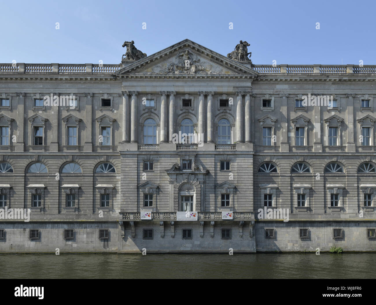 Ancien Marstall, vue, à l'extérieur, à l'extérieur, à l'extérieur vue, vue extérieure, Berlin, grande rue, large rue, Allemagne, façade, façades, des terres, de la bibliothèque, Marstall Banque D'Images