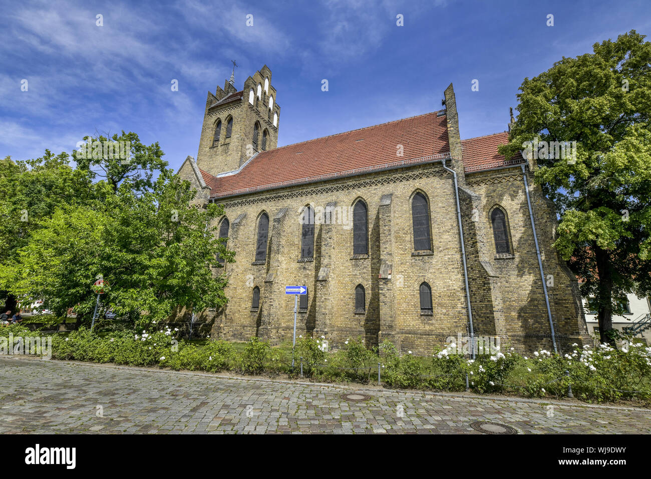 Altmarzahn, Alt-Marzahn, meadow, architecture, Berlin, Allemagne, village, village, village meadow village, église, village, église, la construction de l'église Banque D'Images