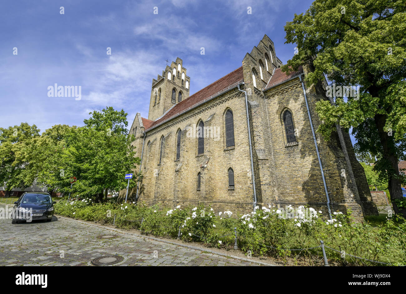 Altmarzahn, Alt-Marzahn, meadow, architecture, Berlin, Allemagne, village, village, village meadow village, église, village, église, la construction de l'église Banque D'Images