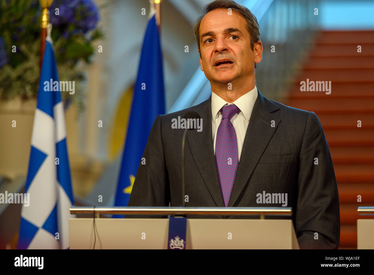 La Haye, Pays-Bas septembre 3rd, 2019 - (de gauche à droite : Kyriákos Mitsotákis et Mark Rutte) conférence de presse entre le premier ministre Mark Rutte et le Premier Ministre grec Kyriákos Mitsotákis après déjeuner de travail à la Statenzaal. L'ordre du jour comprenaient des relations bilatérales entre la Grèce et les Pays-Bas, le programme de réforme du nouveau gouvernement grec, la migration et l'actualité sur l'agenda européen. Après qu'ils ont de la conférence de presse. Banque D'Images