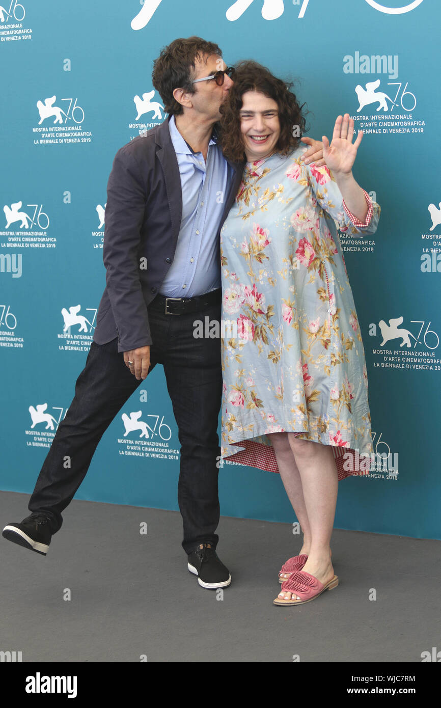L'Italie, Lido di Venezia, le 3 septembre 2019 : Le réalisateur Atom Egoyan arménienne au photocall de "l'invité d'honneur". Dans l'image avec l'ARTC libanais Banque D'Images