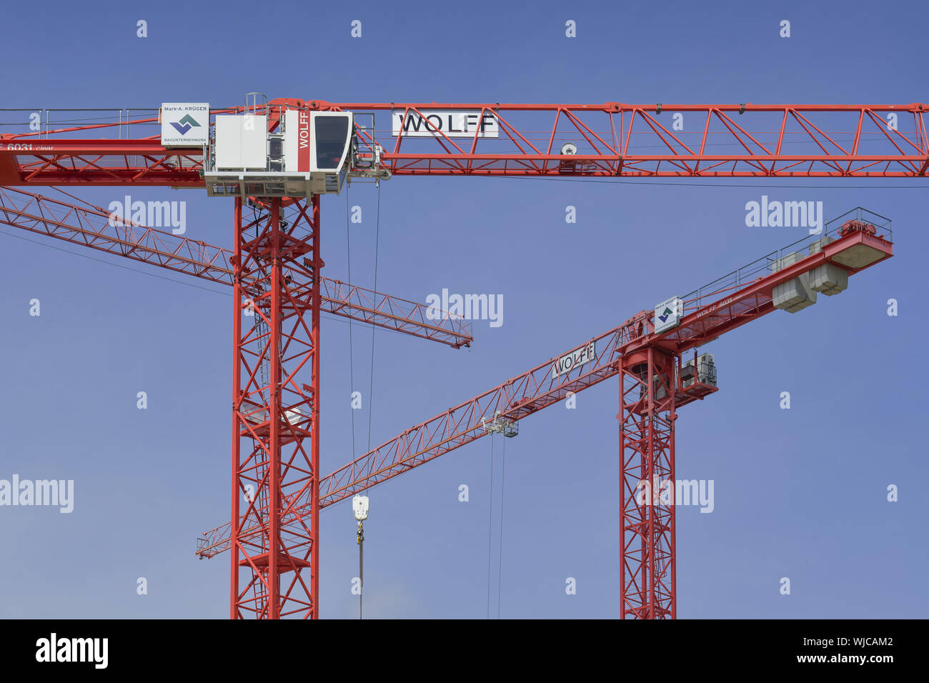 Construire, grues de construction, grue de construction, les grues de construction, chantier, Berlin, Allemagne, Eichhorster Eichhorster, rue Street, 100 vill Banque D'Images