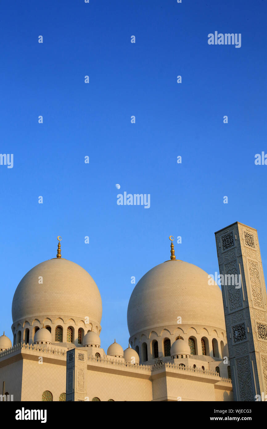 Mosquée Sheikh Zayed. 1995. Abou Dhabi. / La Mosquée Sheikh Zayed. 1995. Émirat d'Abu Dhabi. Banque D'Images