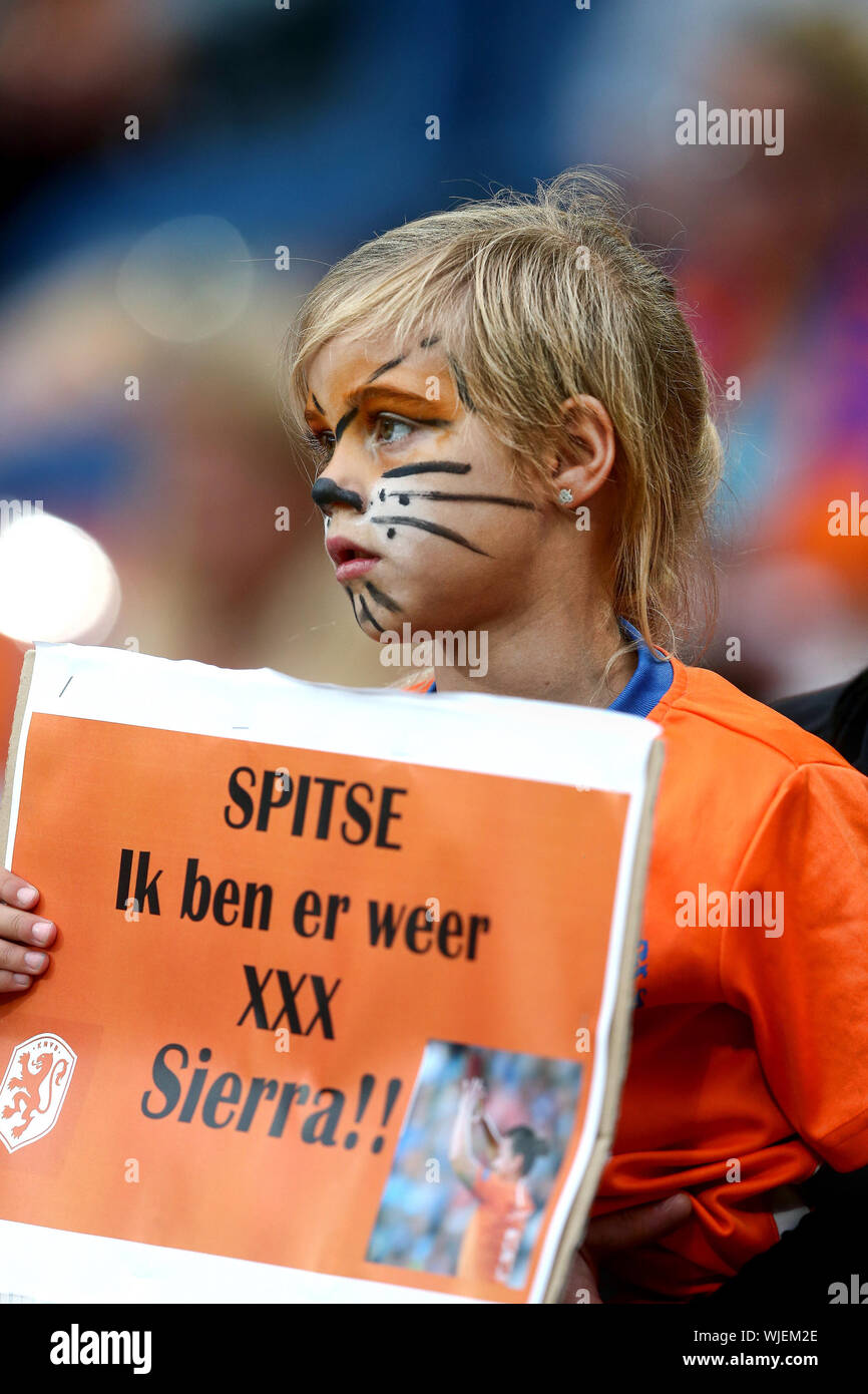 Heerenveen, aux Pays-Bas. 06Th Sep 2019. HEERENVEEN, 03-09-2019 Abe Lenstra Stadion, l'UEFA EURO 2021, le qualificatif. Dutch fans avant le match France - Turquie (femmes). Credit : Pro Shots/Alamy Live News Banque D'Images