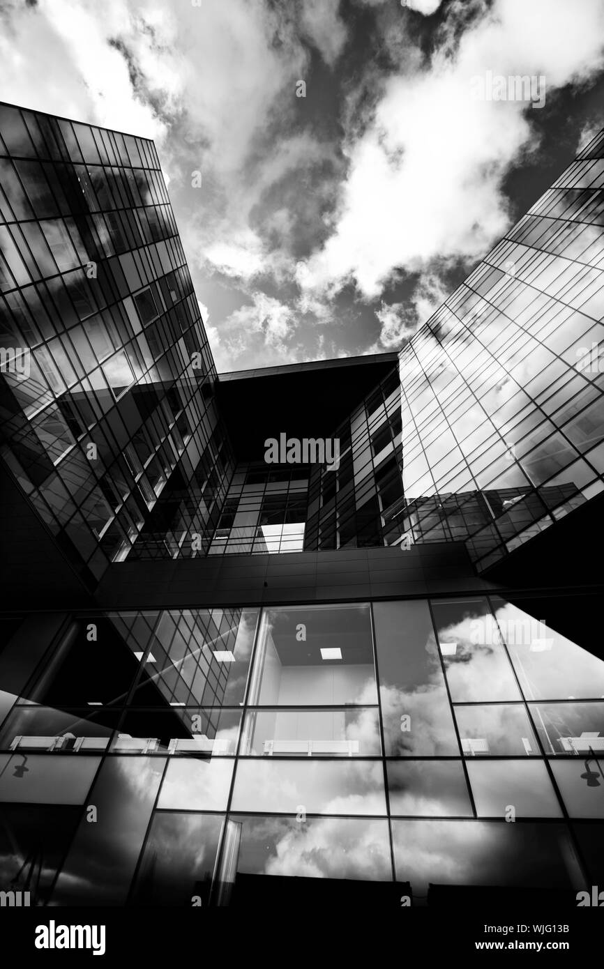 Quartier Financier futuriste à l'Architecture Moderne Banque D'Images Quartier Financier futuriste à l'Architecture Moderne Banque D'Images
