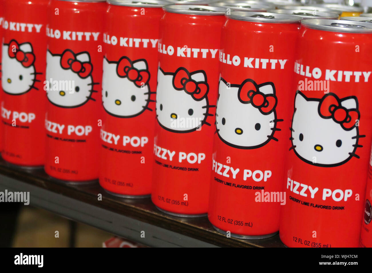 Hello Kitty marque Fizzy Pop Soft Drinks, NYC, USA Banque D'Images