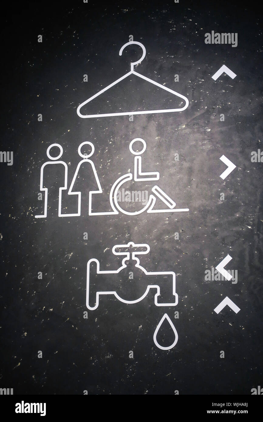 Équipements en Chambre toilettes et signer, Puma Store, NYC, USA Banque D'Images