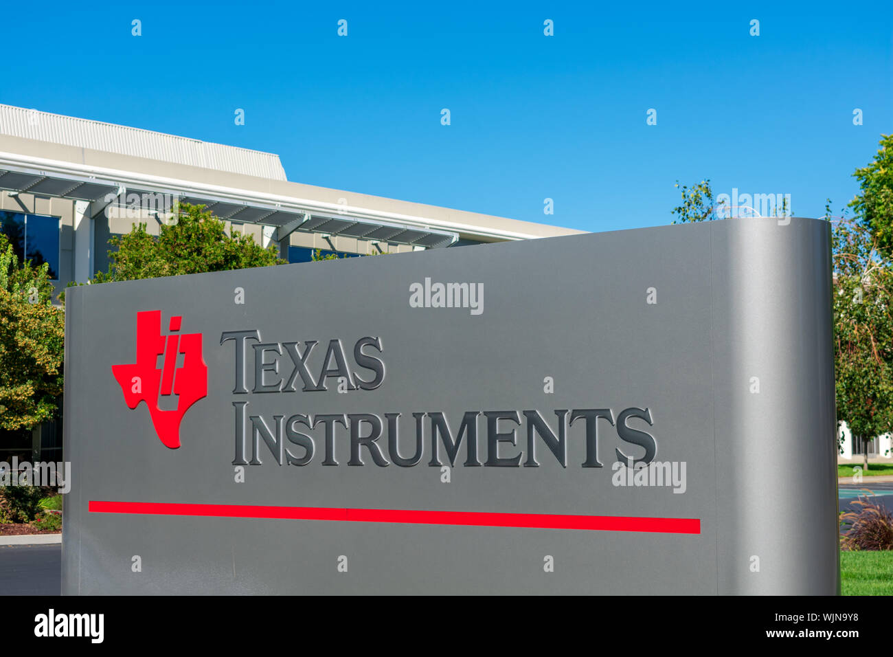 Texas Instruments signer au bureau de l'entreprise de semi-conducteurs dans la Silicon Valley, haute technologie de San Francisco Bay Area Banque D'Images