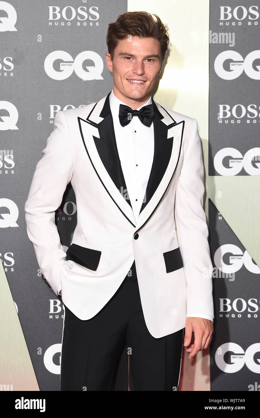 Londres, Royaume-Uni. 06Th Sep 2019. Londres, Royaume-Uni. Septembre 03, 2019 : Oliver Cheshire arrivant pour le GQ Men of the Year Awards 2019 en association avec Hugo Boss à la Tate Modern de Londres. Photo : Steve Sav/Featureflash Crédit : Paul Smith/Alamy Live News Banque D'Images