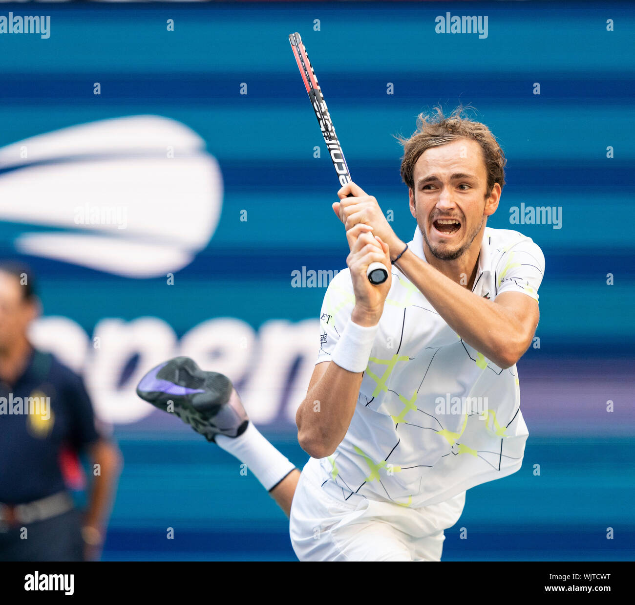 Manchester, United States. 06Th Sep 2019. Daniil Medvedev (Russie) en action lors du quart de finale du championnat de l'US Open contre Stan Wawrinka (Suisse) à Billie Jean King National Tennis Center (photo de Lev Radin/Pacific Press) Credit : Pacific Press Agency/Alamy Live News Banque D'Images