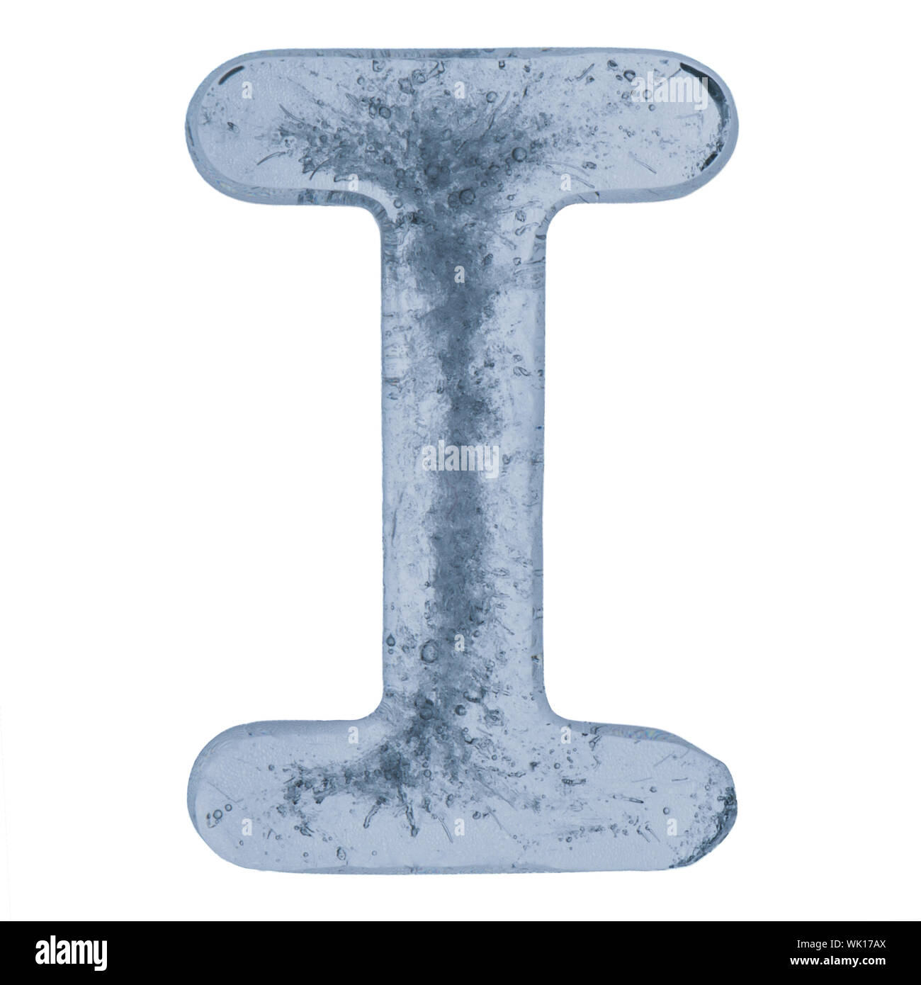 Lettre que j'ai d'un alphabet fait de glace. Banque D'Images