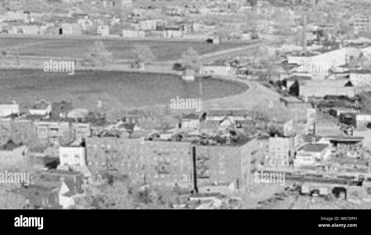 Vue aérienne de réservoirs de Jersey City No1 et NO3 à l'ouest à Bergen Hill Banque D'Images