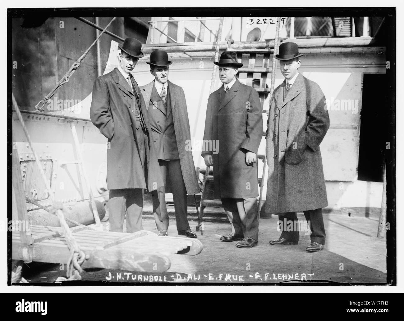 J.H. Turnbull, D. Ali, E. Frue, G.F. Lehnert Banque D'Images