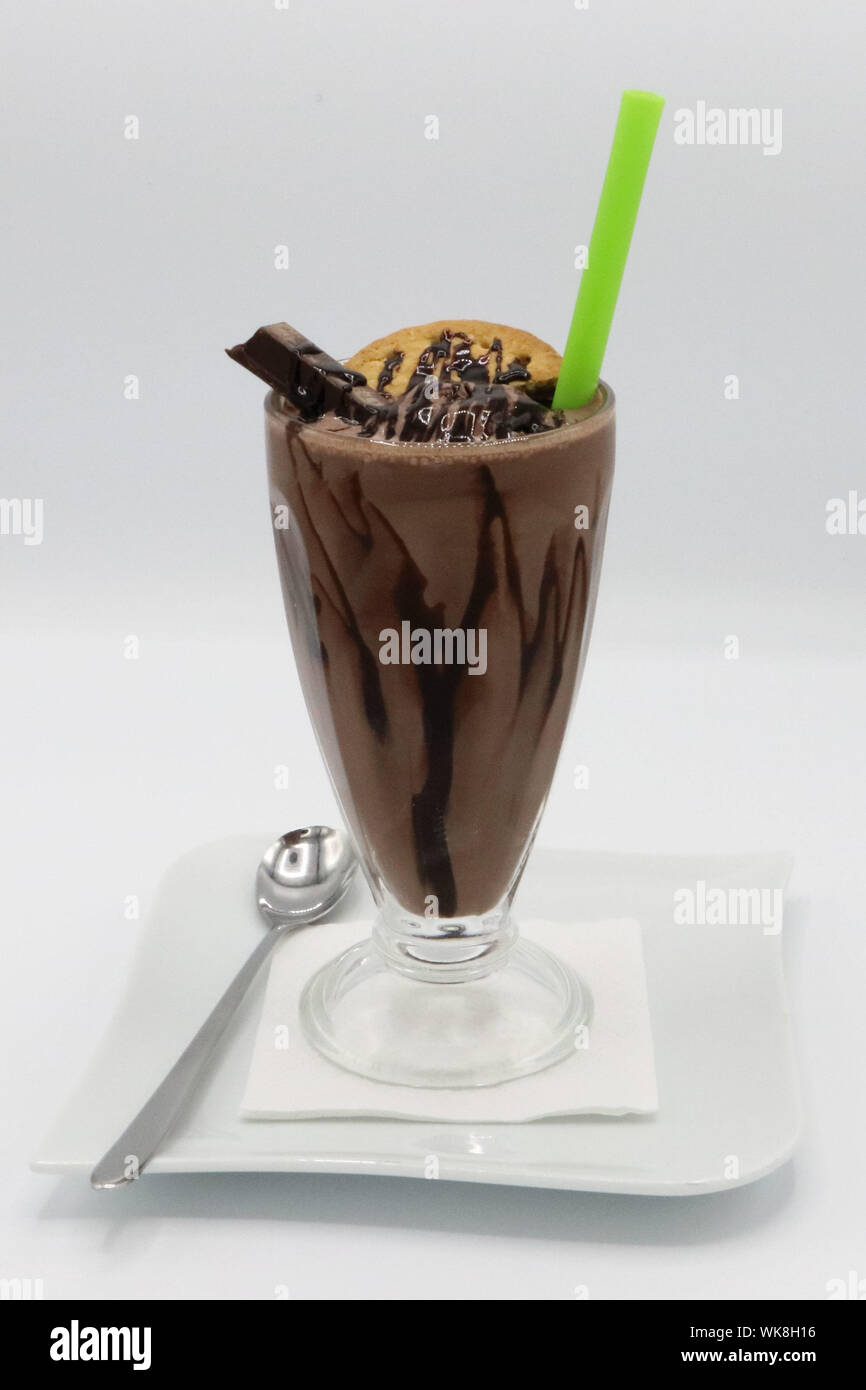 Shake au chocolat avec m&m Banque D'Images