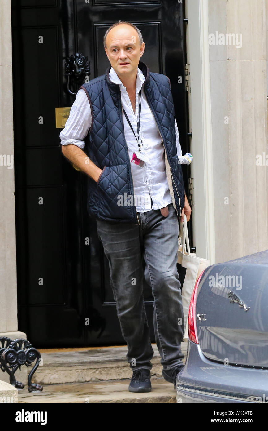 Downing Street, London, UK, 4 sept 2019 - Conseiller spécial du Premier ministre Dominique Cummings s'écarte du numéro 10 Downing Street pour assister aux questions au premier ministre (LF) à la Chambre des communes. Credit : Dinendra Haria/Alamy Live News Banque D'Images