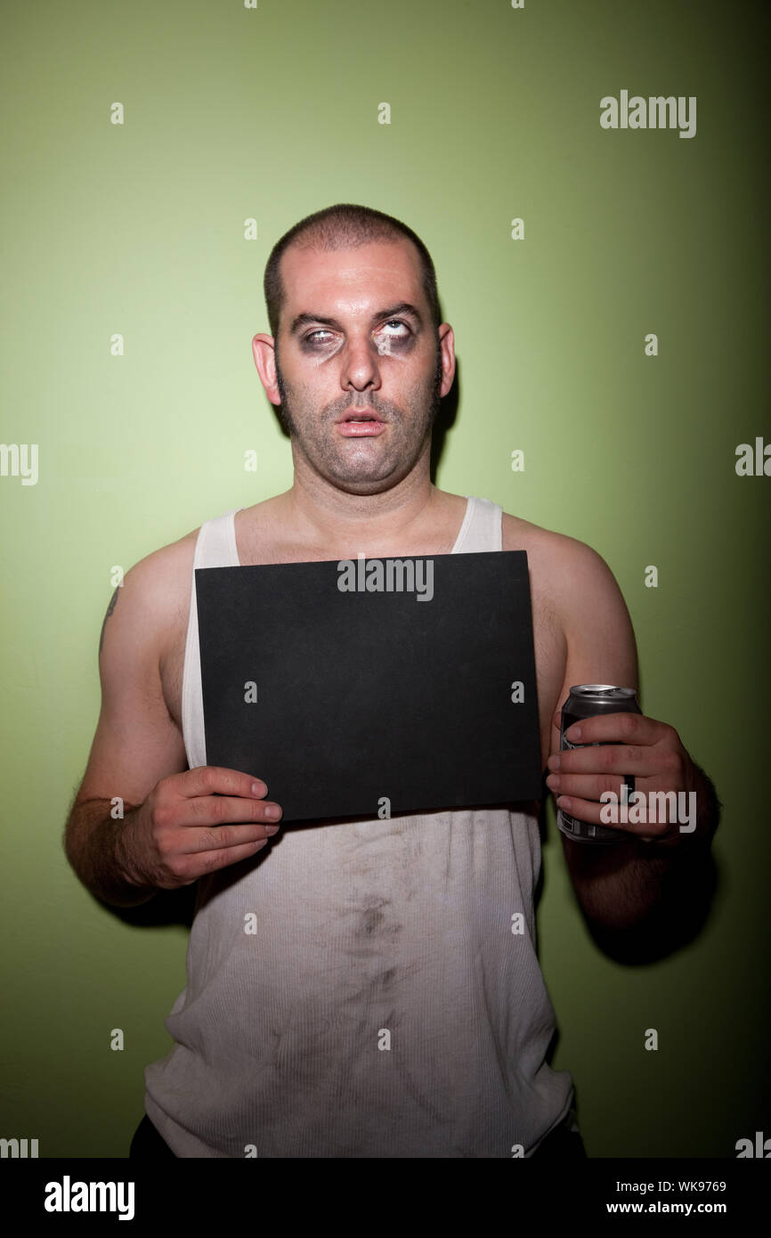 L'homme avec les yeux électroniques de fou prend Banque D'Images