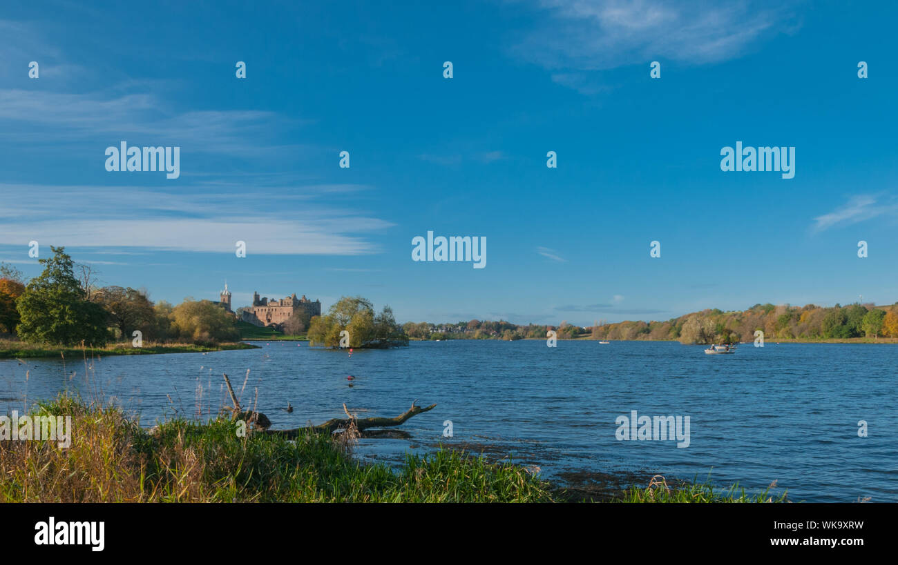 15ème siècle le Palais de Linlithgow au bord du Loch West Lothian en Écosse Banque D'Images