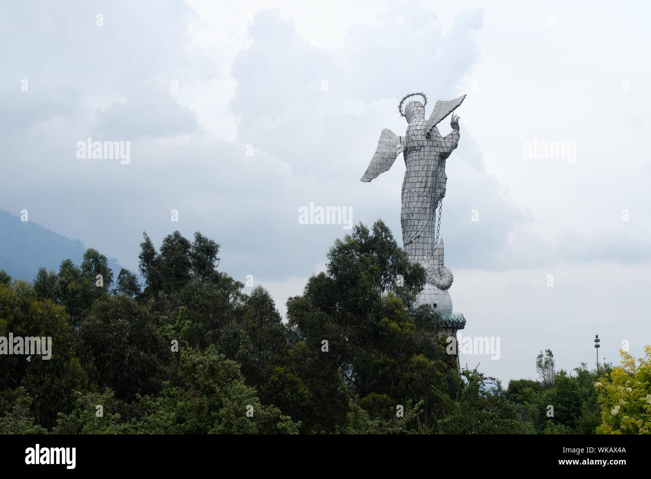 El Panecillo à Quito en Équateur. Également connu sous le nom de la Vierge de l'Apocalypse, Vierge ailée de Quito, de la danse et de Madonna, la Vierge, l'Legarda woode Banque D'Images