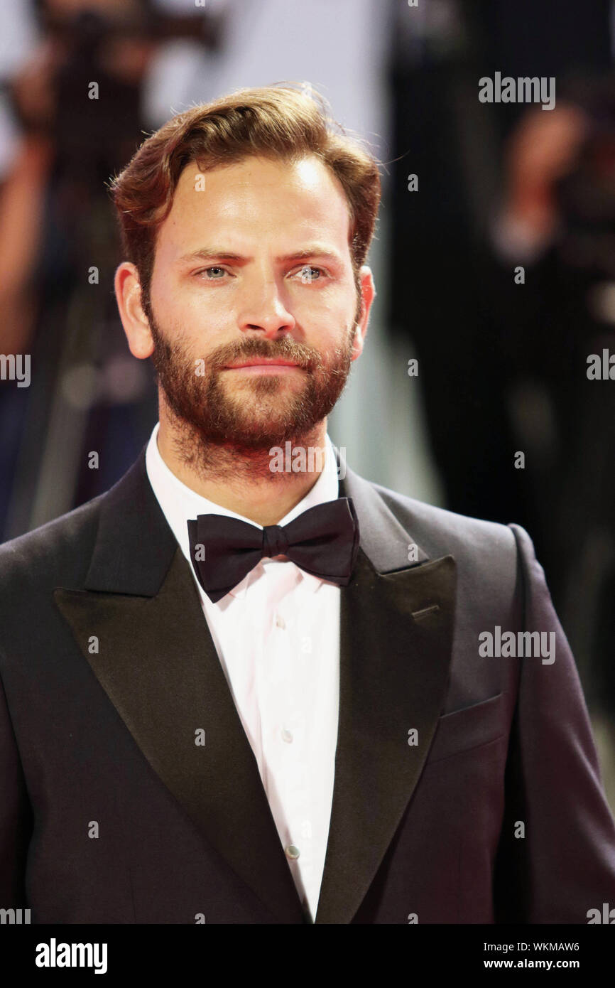 L'Italie, Lido di Venezia, 1 septembre 2019 : l'acteur italien Alessandro Borghi, marche le tapis rouge devant le 'Réseau' Wasp le dépistage au cours de la 76e Banque D'Images