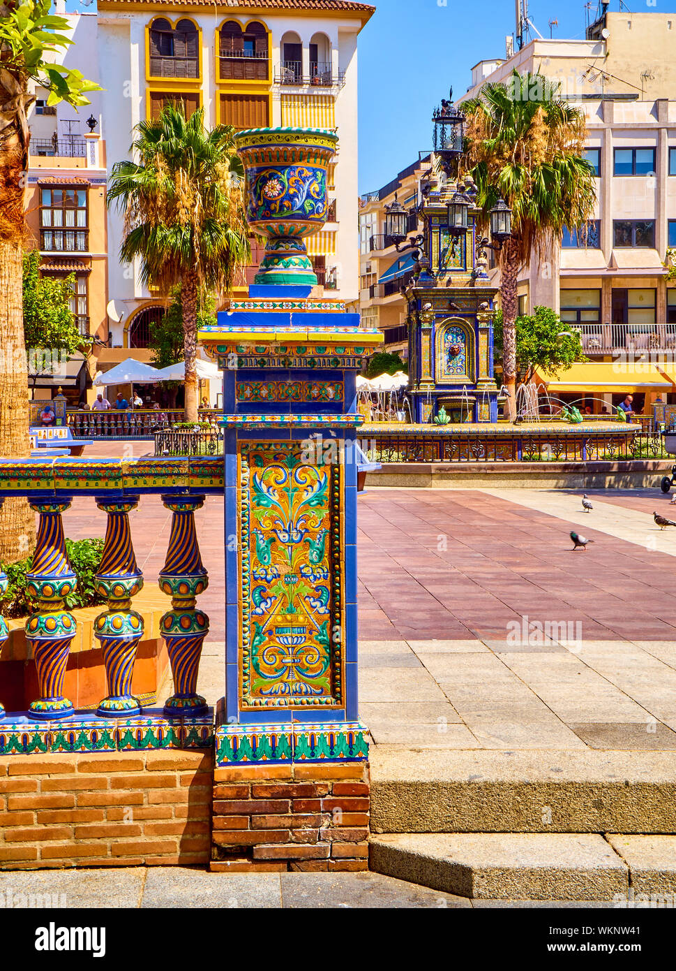 Algeciras, Espagne - Juin 29, 2019. La place Plaza Alta d'Algésiras balustrade.les détails. Centre-ville d'Algeciras, Cadiz Province, Andalusia, Spain. Banque D'Images