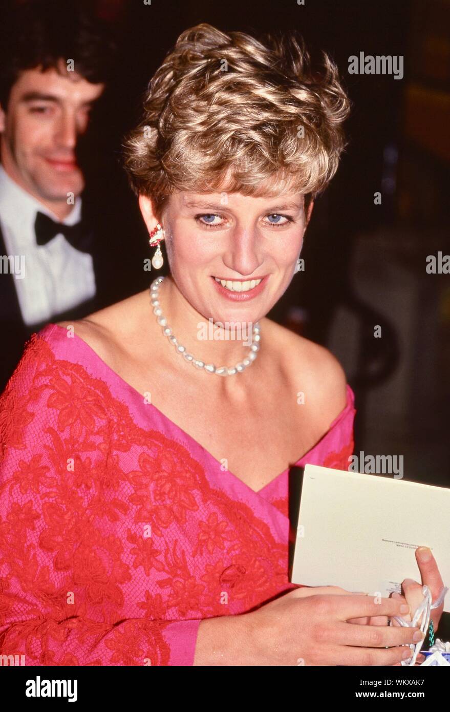La princesse Diana, le Président, Royal Marsden Hospital, est allé(e) à 'la joie au monde", concert de chants de Noël, Royal Albert Hall, Londres. UK Banque D'Images
