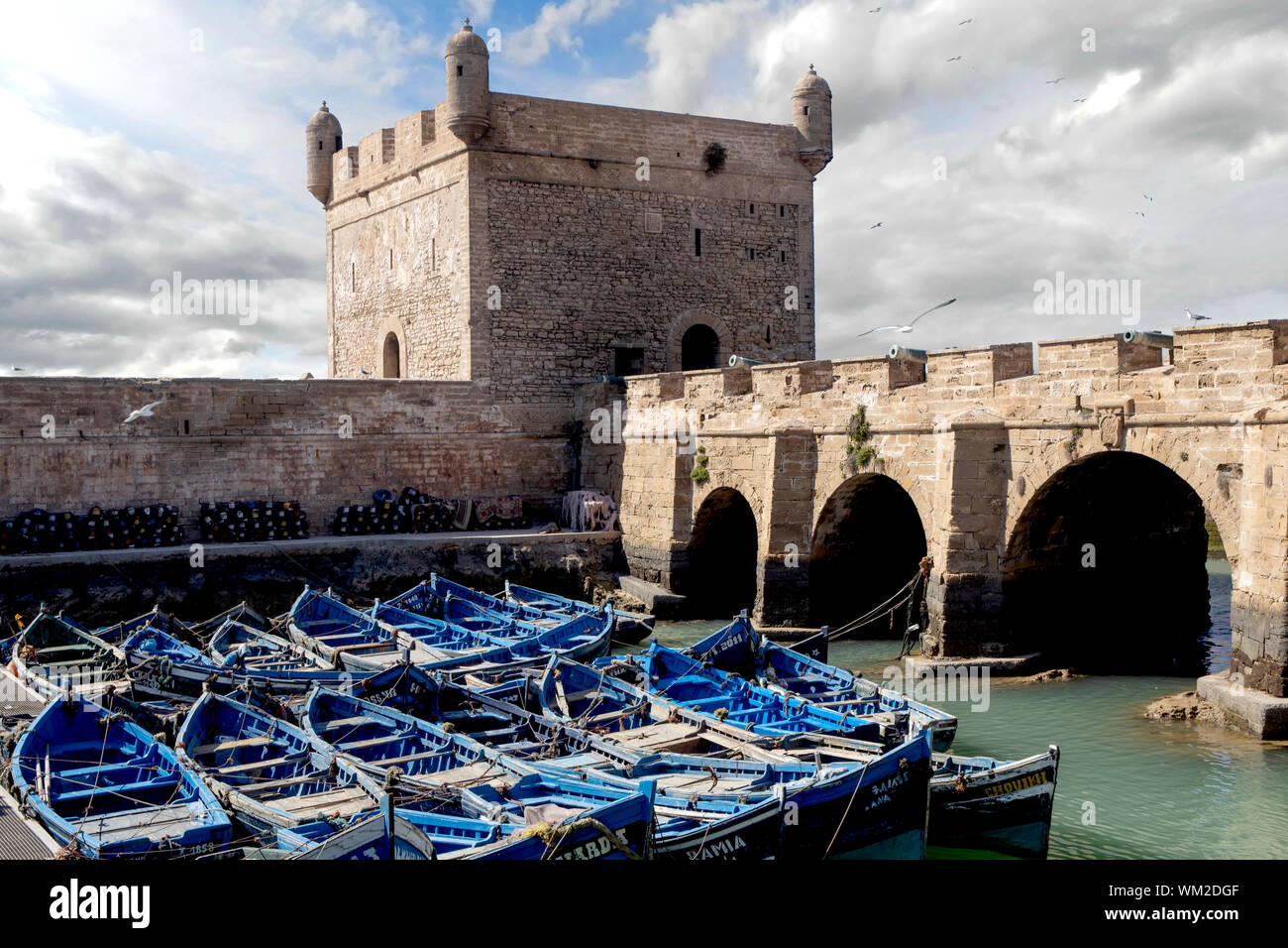 Le célèbre blue les bateaux de pêche d'Essaouira, Maroc Banque D'Images