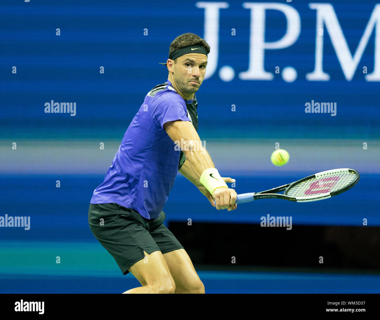 Manchester, United States. 06Th Sep 2019. Grigor Dimitrov (Bulgarie) en action lors du quart de finale du championnat de l'US Open contre Roger Federer (Suisse) à Billie Jean King National Tennis Center (photo de Lev Radin/Pacific Press) Credit : Pacific Press Agency/Alamy Live News Banque D'Images