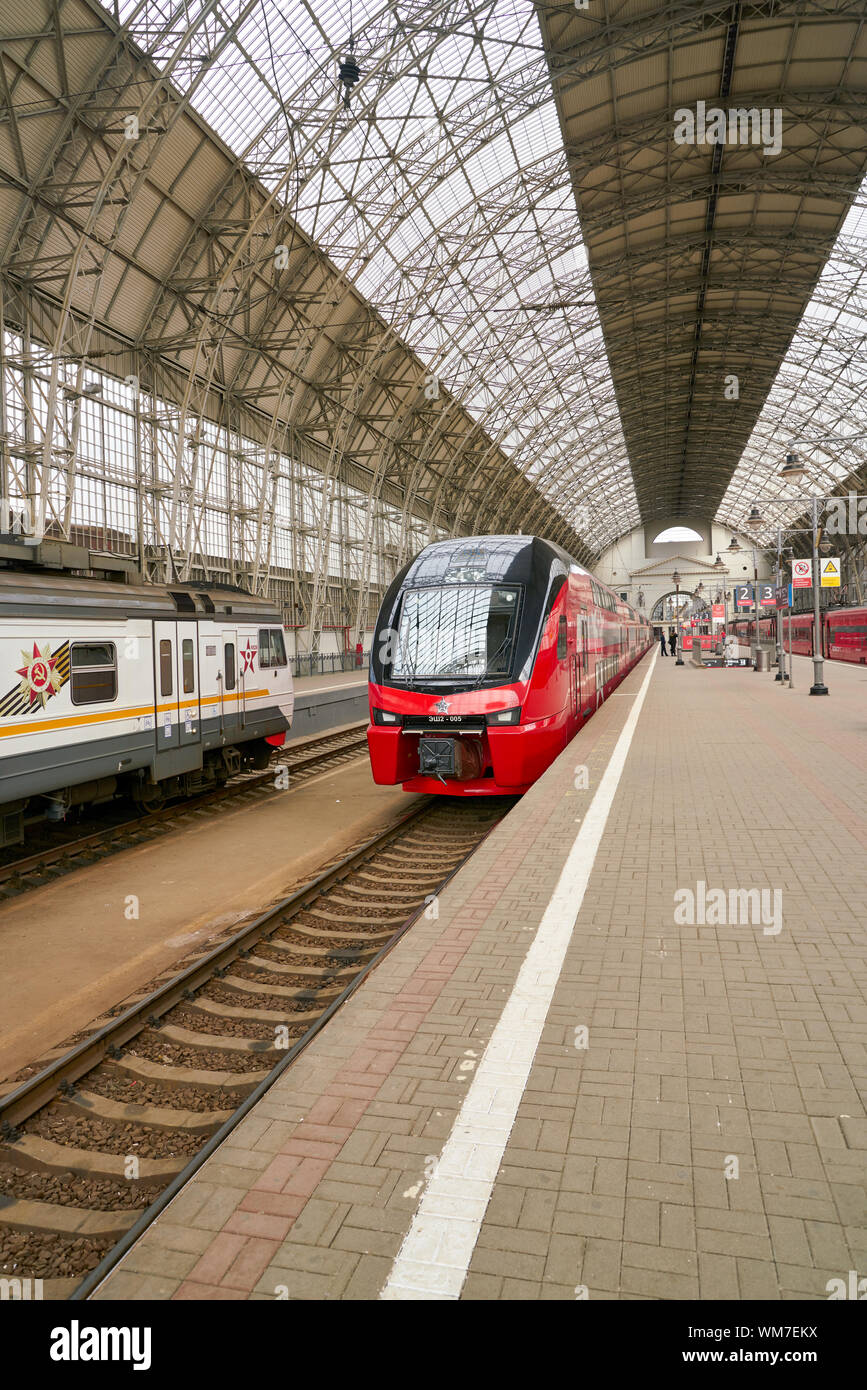 Moscou, Russie - CIRCA MAI, 2018 : train Aeroexpress dans Kiyevsky vokzal. Aéroexpress Ltd. est l'exploitant de l'aéroport de rail link services en Russie. Banque D'Images