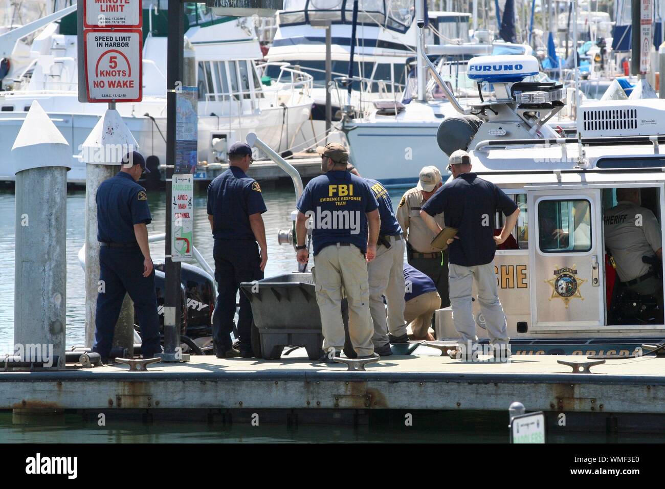 Santa Barbara, Californie, USA. 16Th Jun 2019. Santa Barbara FBI enquête sur l'incendie du bateau qui s'est produit dans les îles de la Manche, où 34 personnes dans les premières heures du matin de la fête du Travail, le 2 septembre 2019. C'est le secteur où le bateau de plongée Conception était amarré et part pour ce qui devait être une expédition de plongée de trois jours pour les 39 invités et membres d'équipage. Credit : Amy Katz/ZUMA/Alamy Fil Live News Banque D'Images