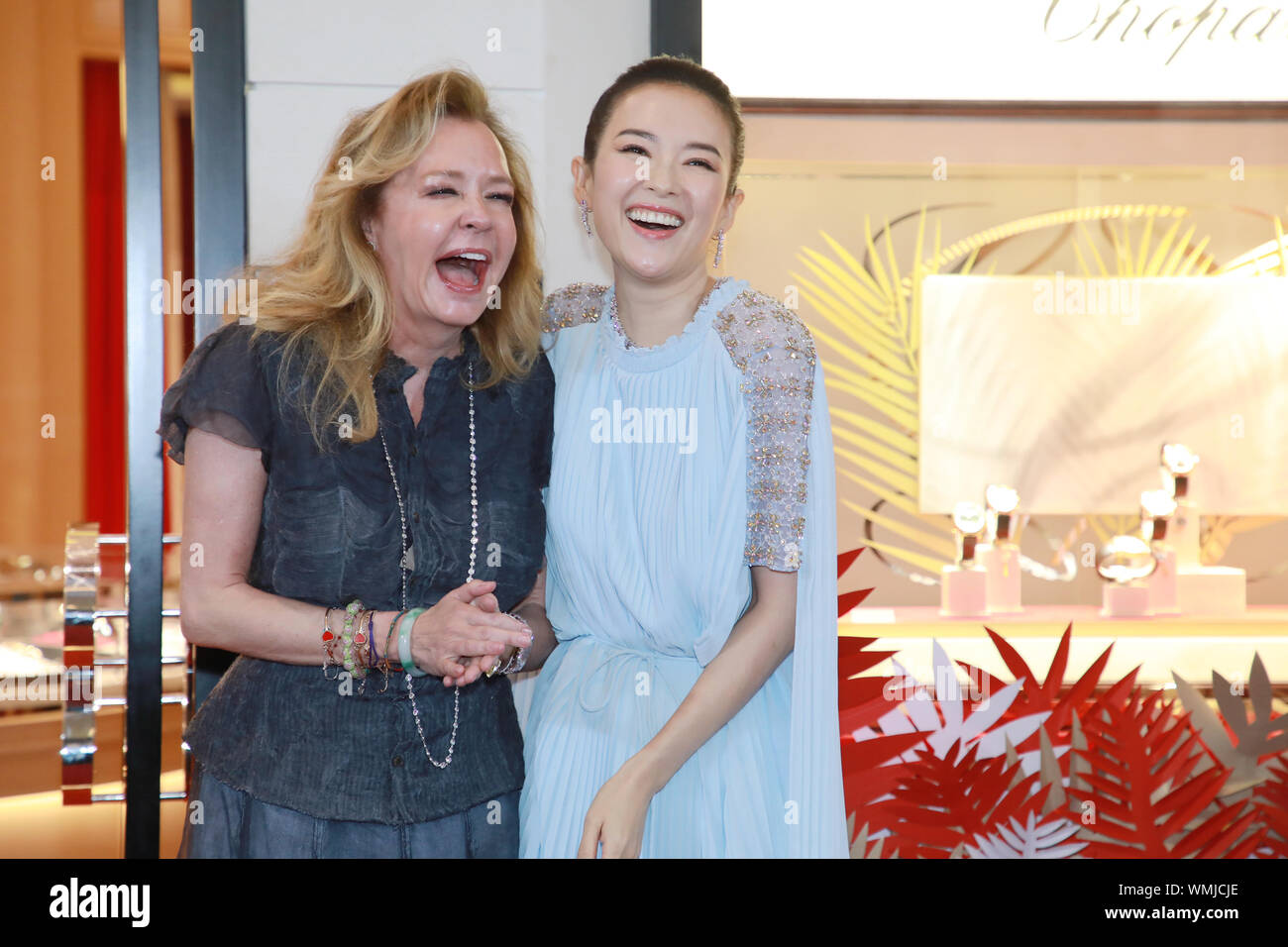 Le 5 septembre 2019, Shanghai, Shanghai, Chine : ShanghaiÃ¯Â¼Å'CHINE-L'actrice chinoise Zhang Ziyi porte une robe bleu clair pour un événement montre-bracelet à Shanghai, le 10 juin 2019. (Crédit Image : © SIPA l'Asie via Zuma sur le fil) Banque D'Images