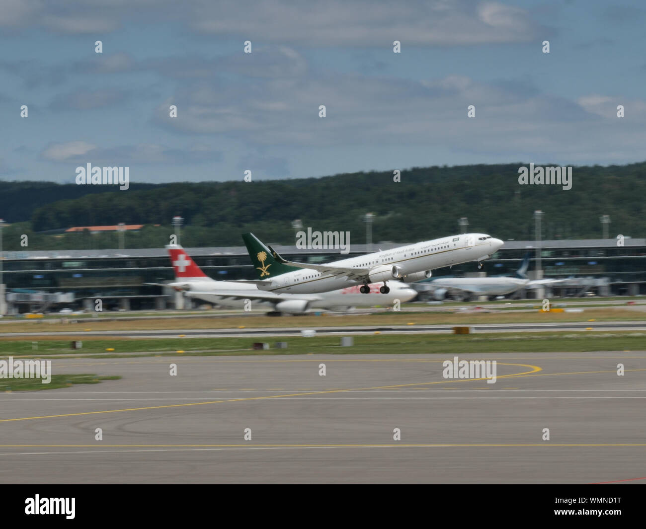 Gouvernement saoudien avion décollage à l'aéroport de Zurich Banque D'Images