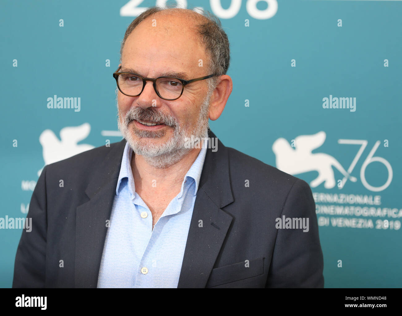 Venise, Italie. 12Th Mar, 2019. L'acteur Jean-Pierre Darroussin assiste à un photocall pour le film 'gloria mundi' au 76e Festival du Film de Venise à Venise, Italie, le 5 septembre 2019. Credit : Cheng Tingting/Xinhua/Alamy Live News Banque D'Images