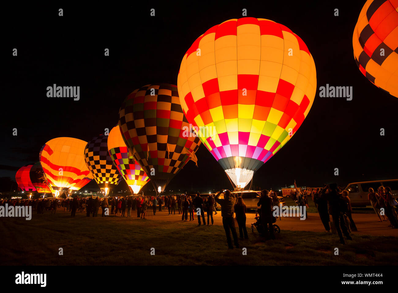 ALBUQUERQUE, NOUVEAU MEXIQUE - Octobre 1, 2016 : Festival de montgolfières d'Albuquerque. Lancer le matin avant le lever du soleil il s'appelle Dawn Patrol. Banque D'Images