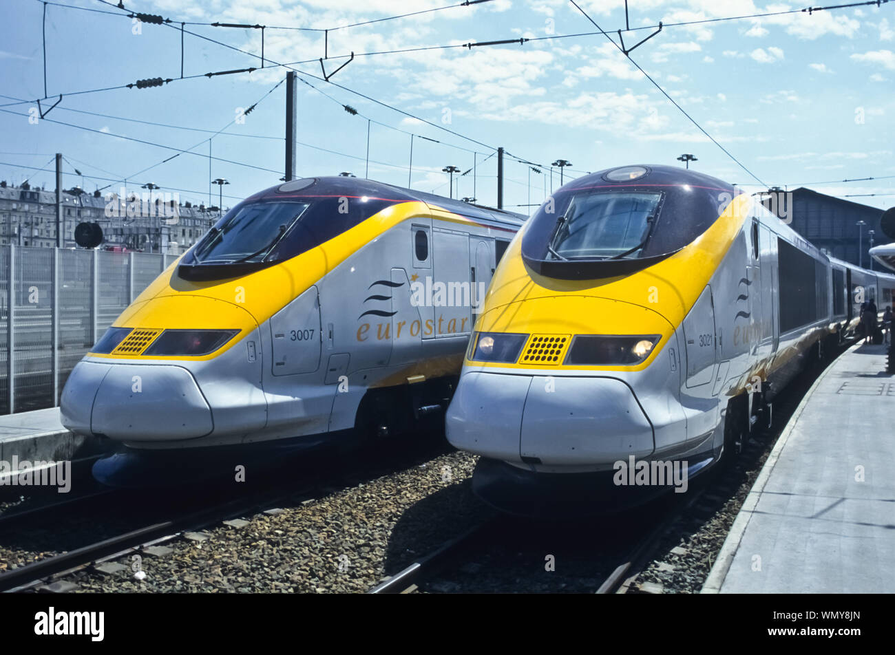 Paris, Hochgeschwindigkeitszüge suis Gare du Nord - Paris, Bullet Train à la Gare du Nord Banque D'Images