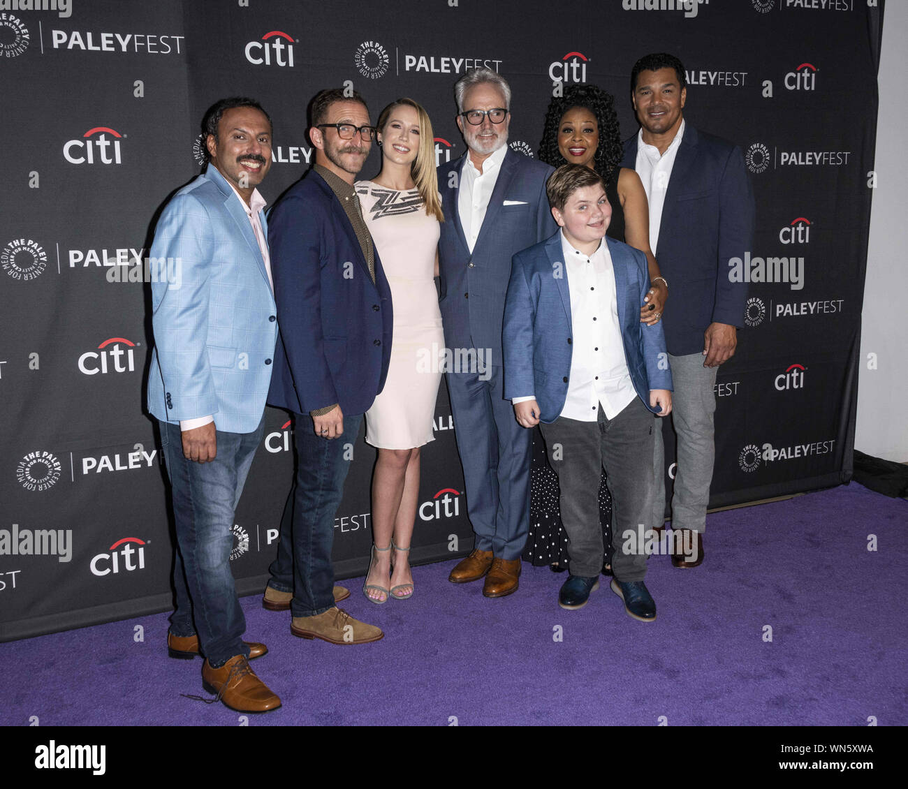 Le 5 septembre 2019, Los Angeles, Californie, USA : De G à D : RIZWAN MANJI, GREENBERG, Anna Camp, Bradley Whitford, Allport, TYMBERLEE SPENCER HILL, et GENO SEGERS assister à la CCBN Présentation de ''parfaite harmonie'' au 2019 PaleyFest Fall TV Bandes-annonces au Paley Center for Media à Beverly Hills, Californie (crédit Image : © Charlie Steffens/Zuma sur le fil) Banque D'Images