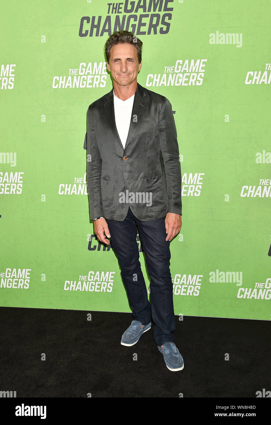 HOLLYWOOD, CA - 04 SEPTEMBRE : Lawrence Bender assiste à la première mondiale de la 'Game Changers' à l'ArcLight Hollywood sur Septembre 04, 2019 à Hollywood, Californie. Banque D'Images