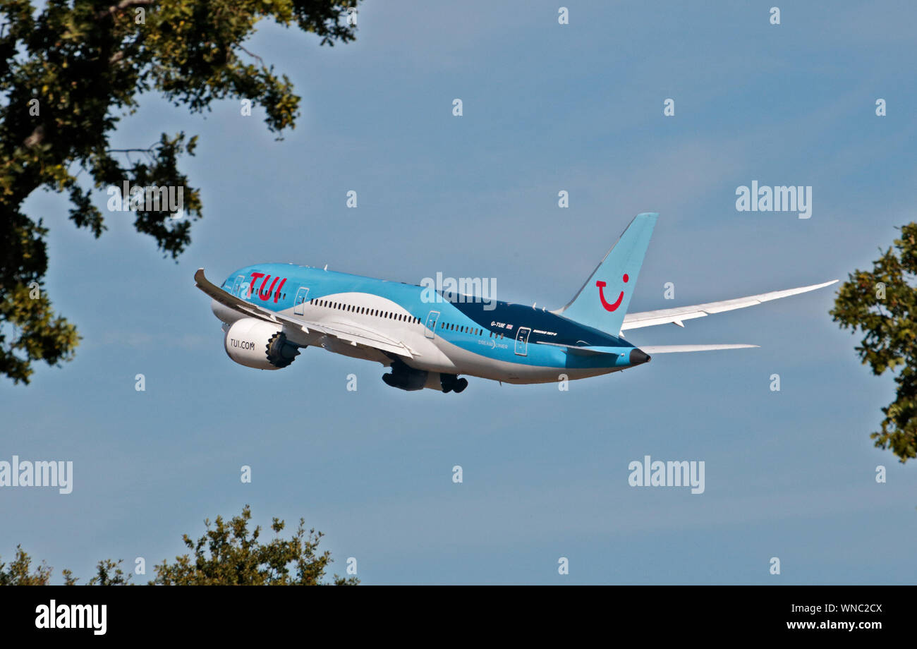 Boeing 787-8 Dreamliner TUI, Gatwick Banque D'Images