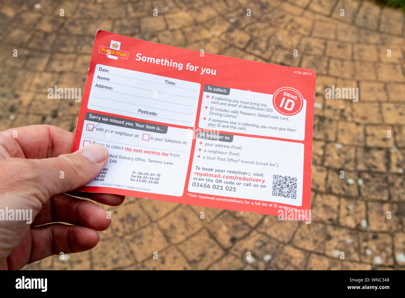 Carte de distribution de courrier Royal, quelque chose pour vous, vous avez manqué votre carte, uk Banque D'Images