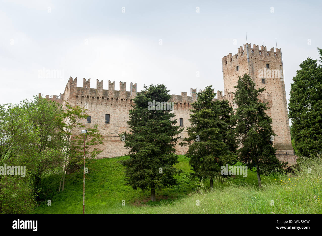 Château della Rancia, province de Macerata, Marches, Italie, Europe Banque D'Images