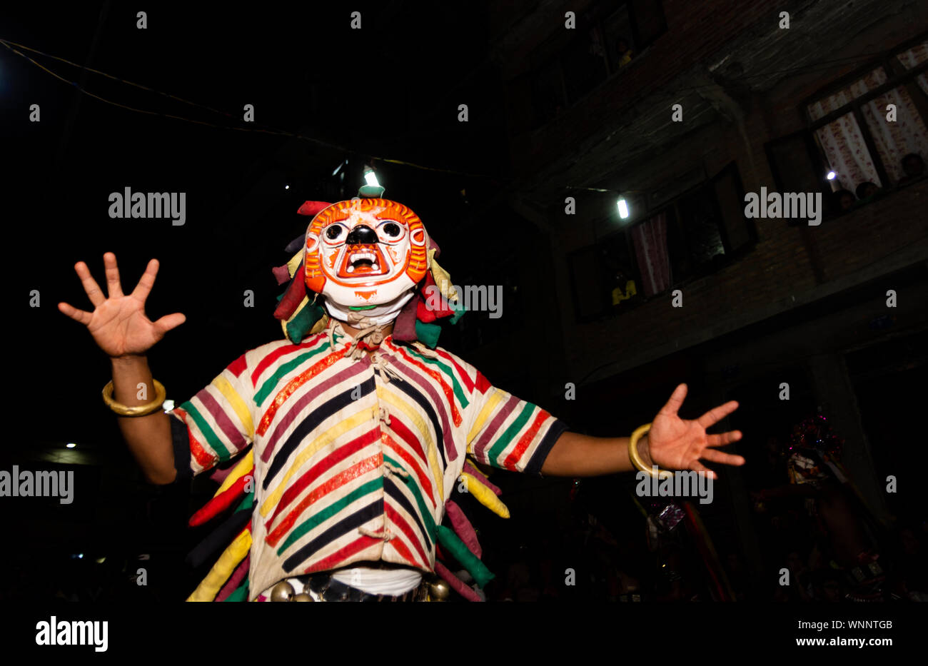 Danseurs masqués prendre part à l'dans Nagadesh Naach Mahakali, au Népal. Banque D'Images