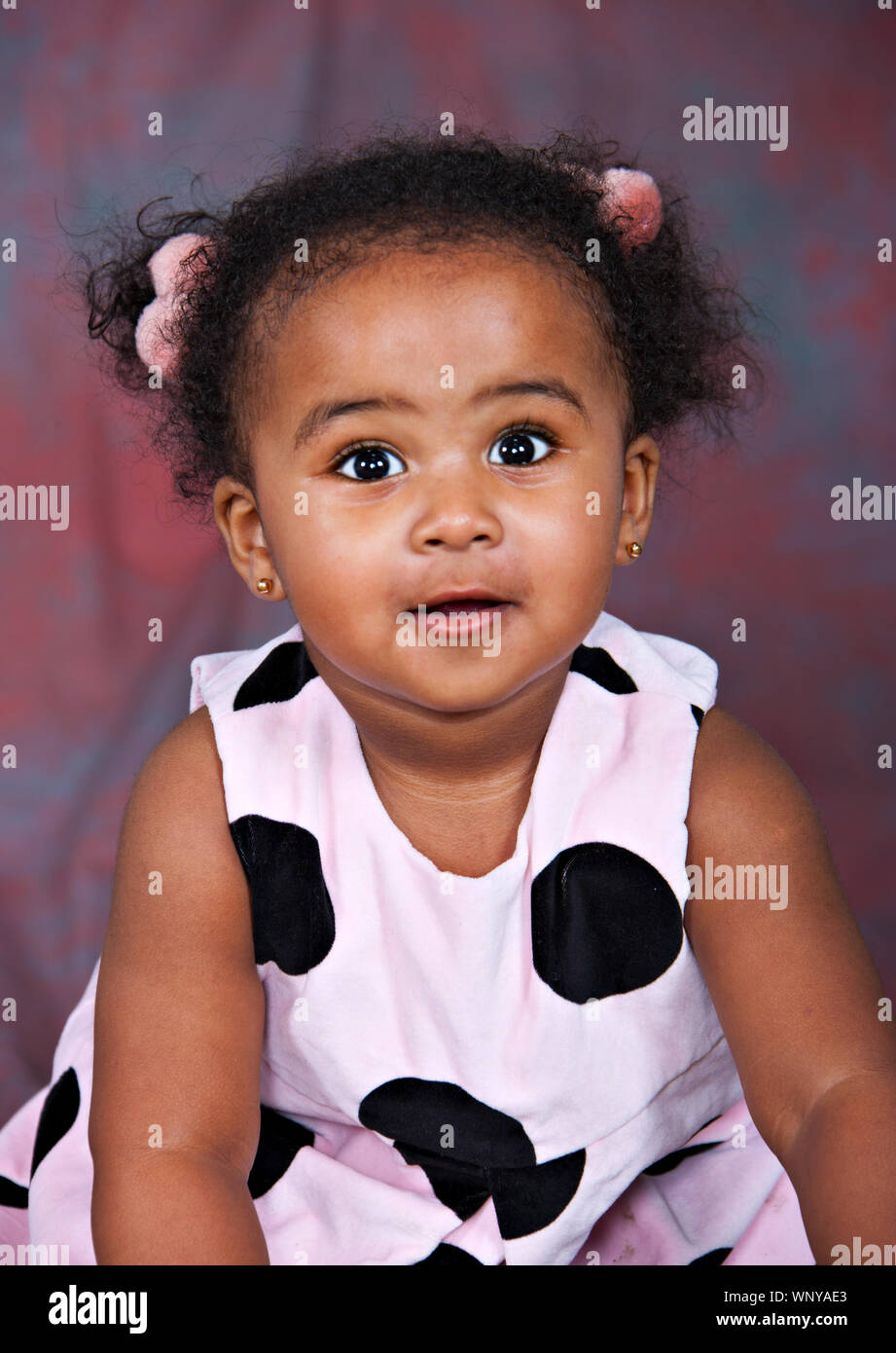 Enfant Mignon De L Afrique De L Est De L Arabe Descendant Photo Stock Alamy
