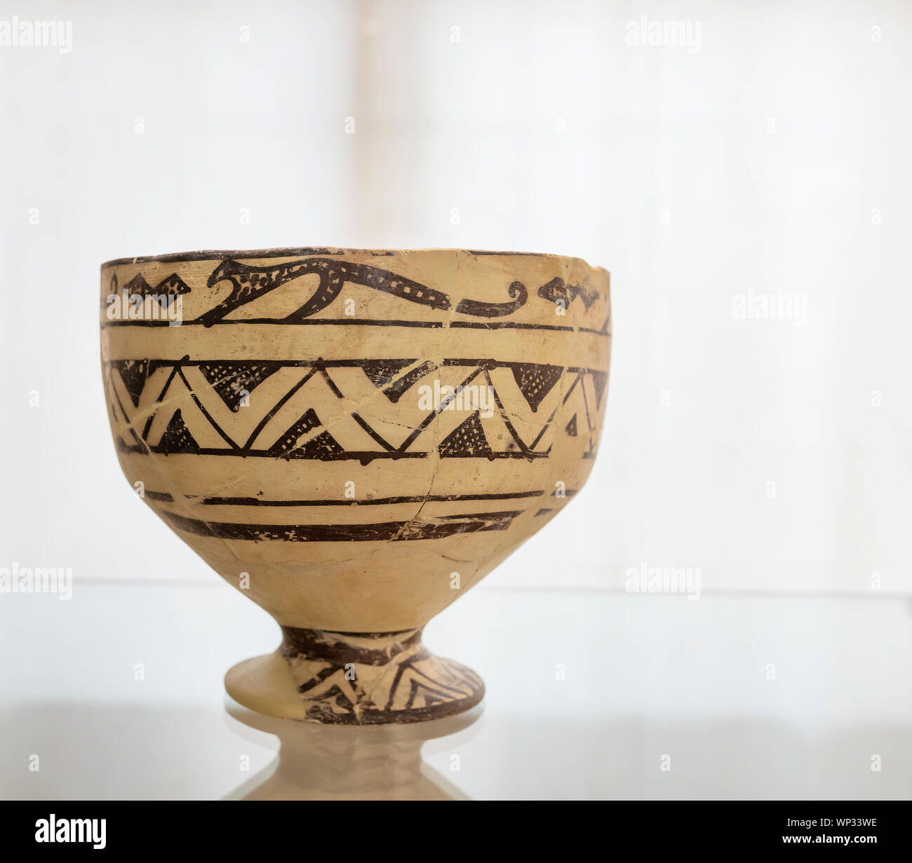 La poterie, 3500 BC, Damgan, Semnân, Musée de l'Iran Ancien, Musée National d'Iran, Téhéran, Iran Banque D'Images