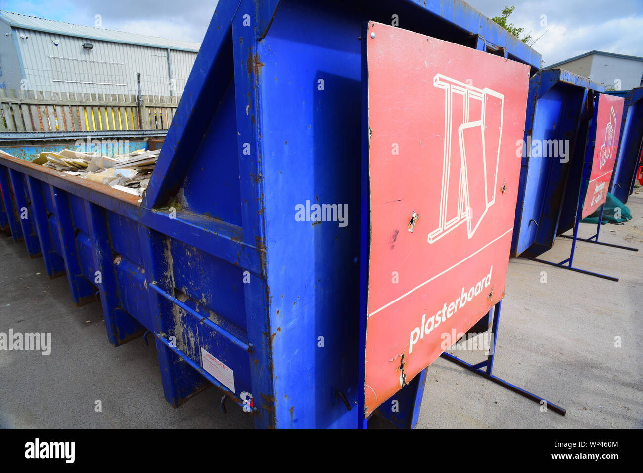 Aller plein de conseil à plâtre foyer Royaume-Uni centre de recyclage Banque D'Images