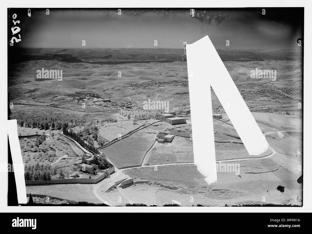 La vallée du Jourdain, Mer Morte et la Transjordanie. Photo infra-rouge du Mt. des Oliviers. Bethphagé en premier plan Banque D'Images