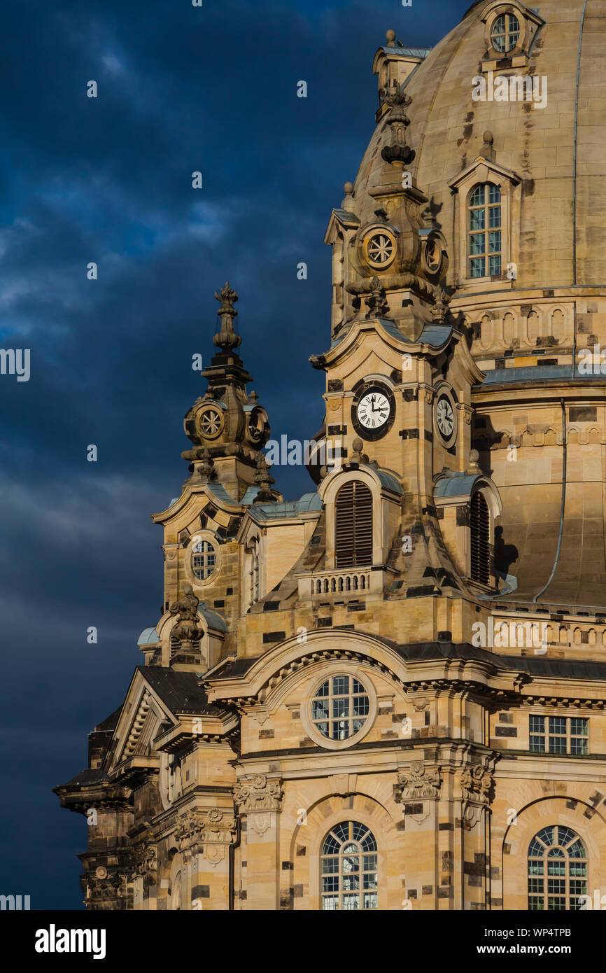 La vieille ville de Dresde, l'église de la dame Banque D'Images