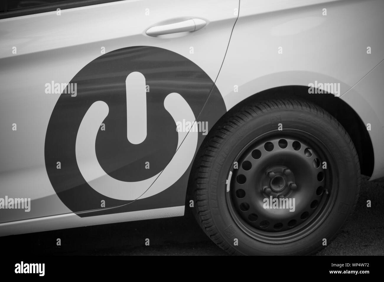 Contacteur électrique de signer sur une voiture Banque D'Images