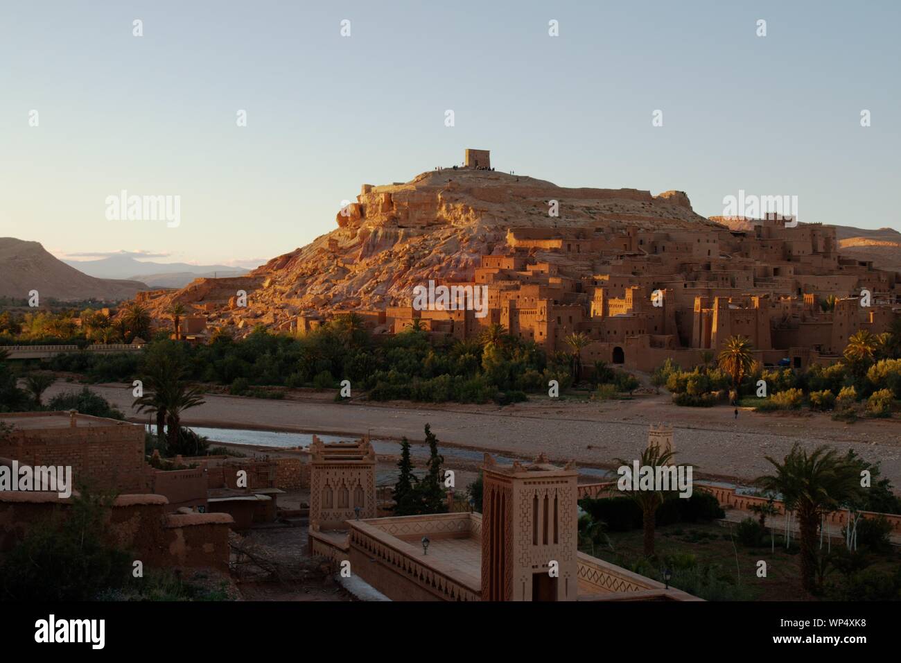 Aït-Ben-Haddou est un endroit historique du Maroc et c'est bien connu pour son film fixe. Banque D'Images